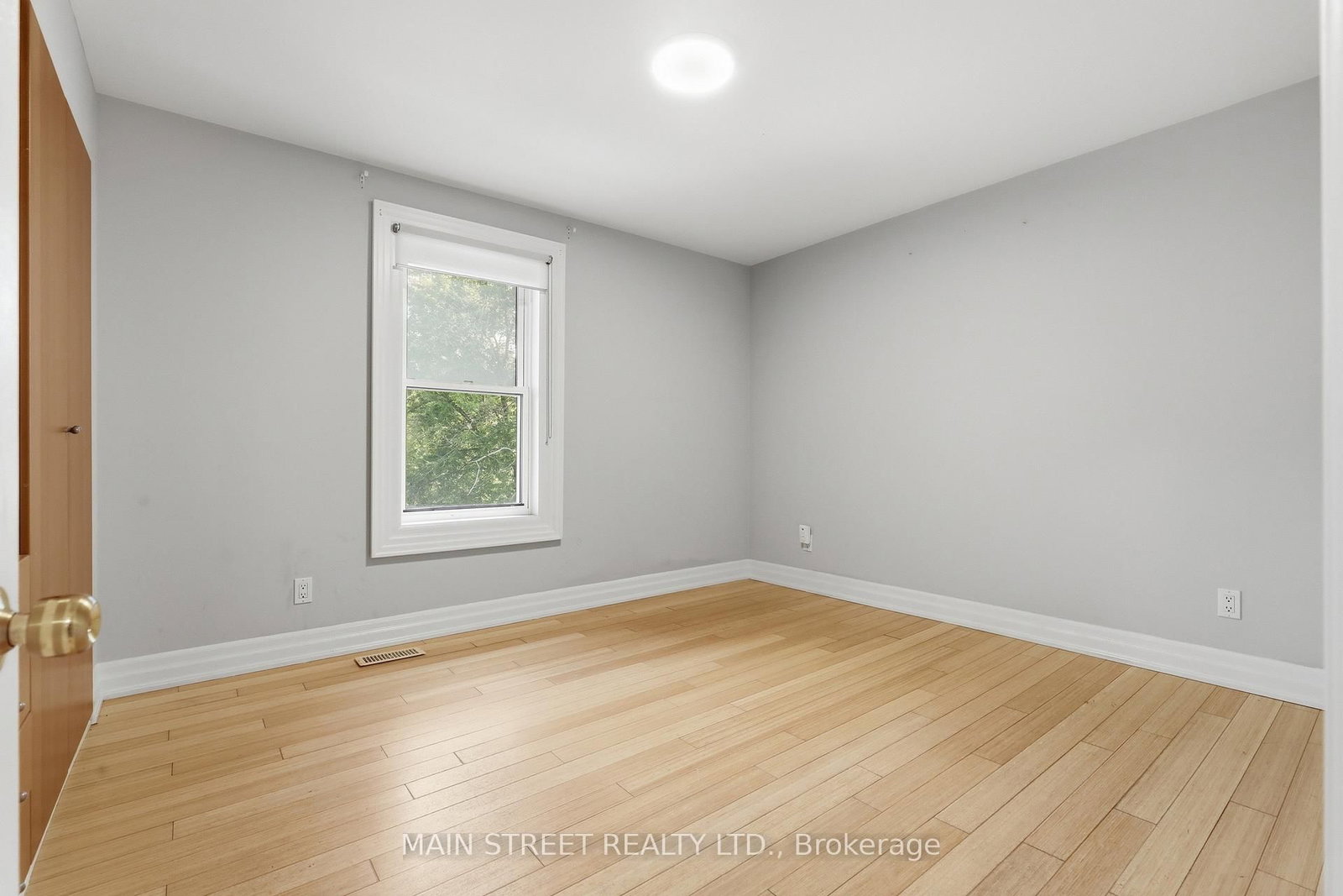 12 Vincent Street • Newmarket, ON photo 28