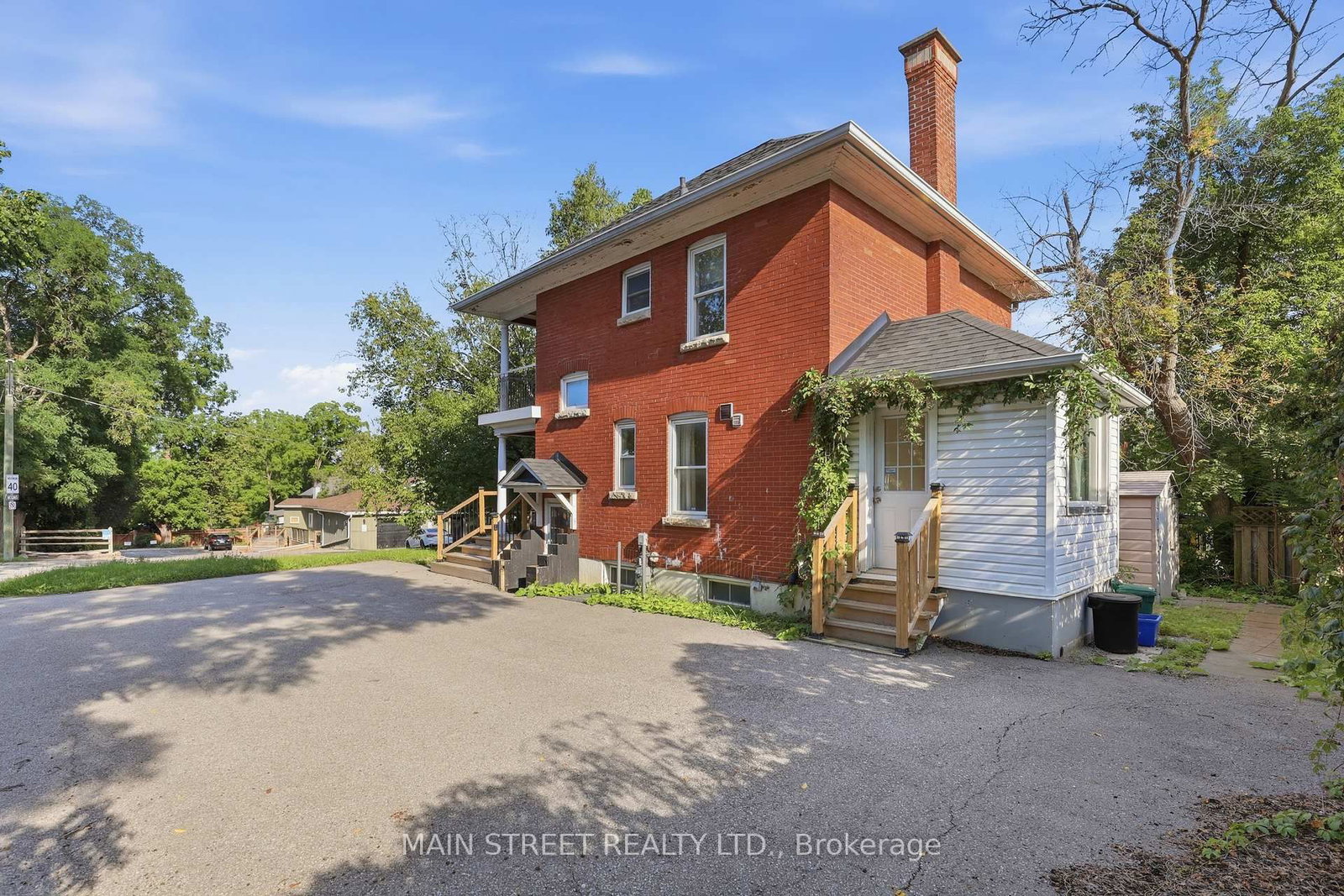 12 Vincent Street • Newmarket, ON photo 32