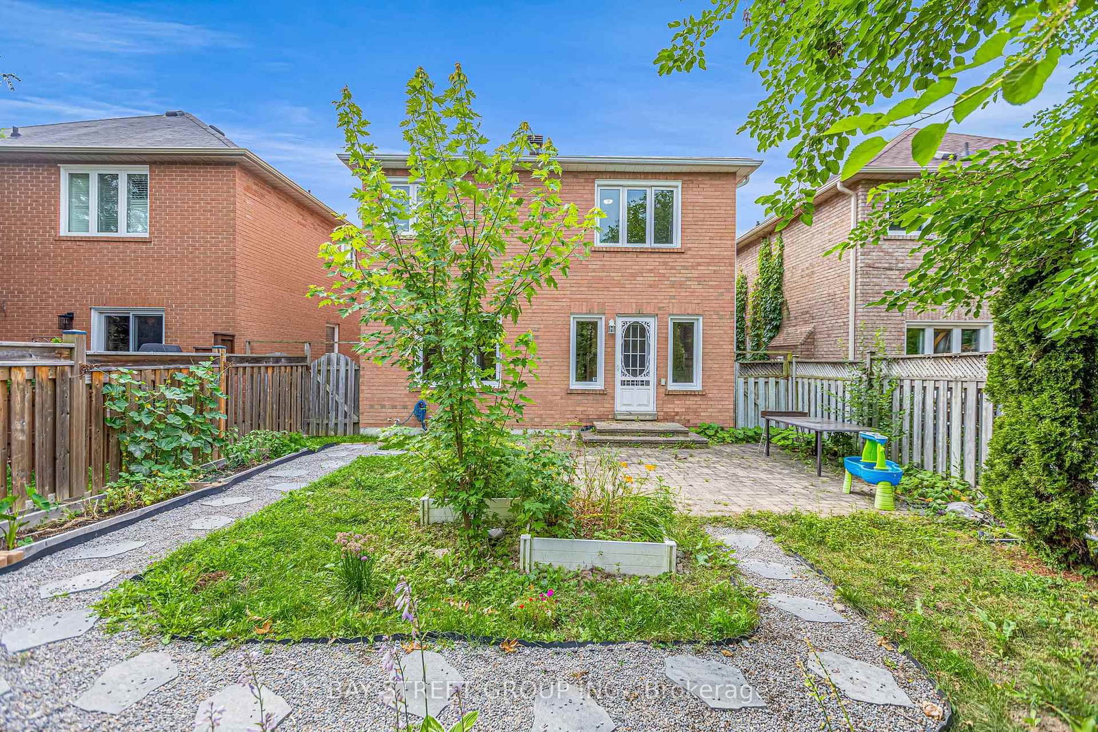 14 Rocksprings Avenue • Richmond Hill, ON photo 46
