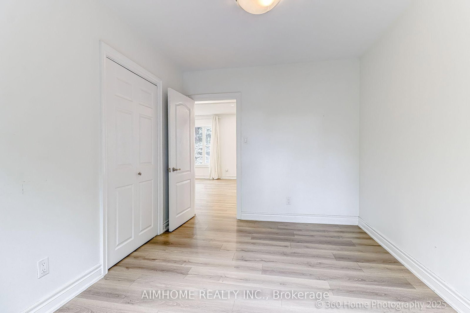 108 Steeles Avenue E • Markham, ON photo 18