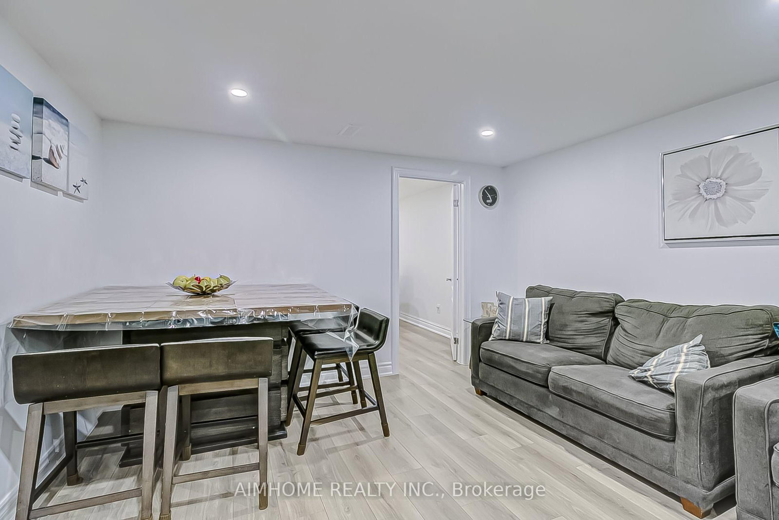 108 Steeles Avenue E • Markham, ON photo 24
