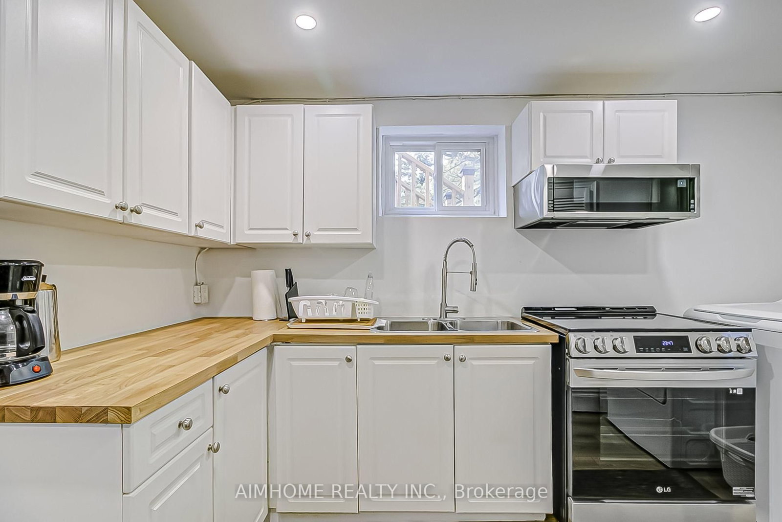 108 Steeles Avenue E • Markham, ON photo 25