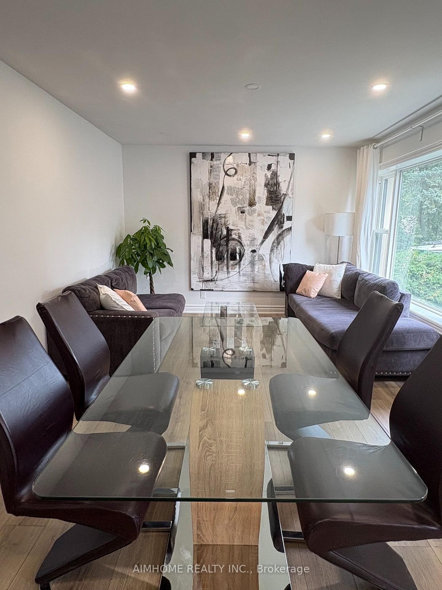 108 Steeles Avenue E • Markham, ON photo 6