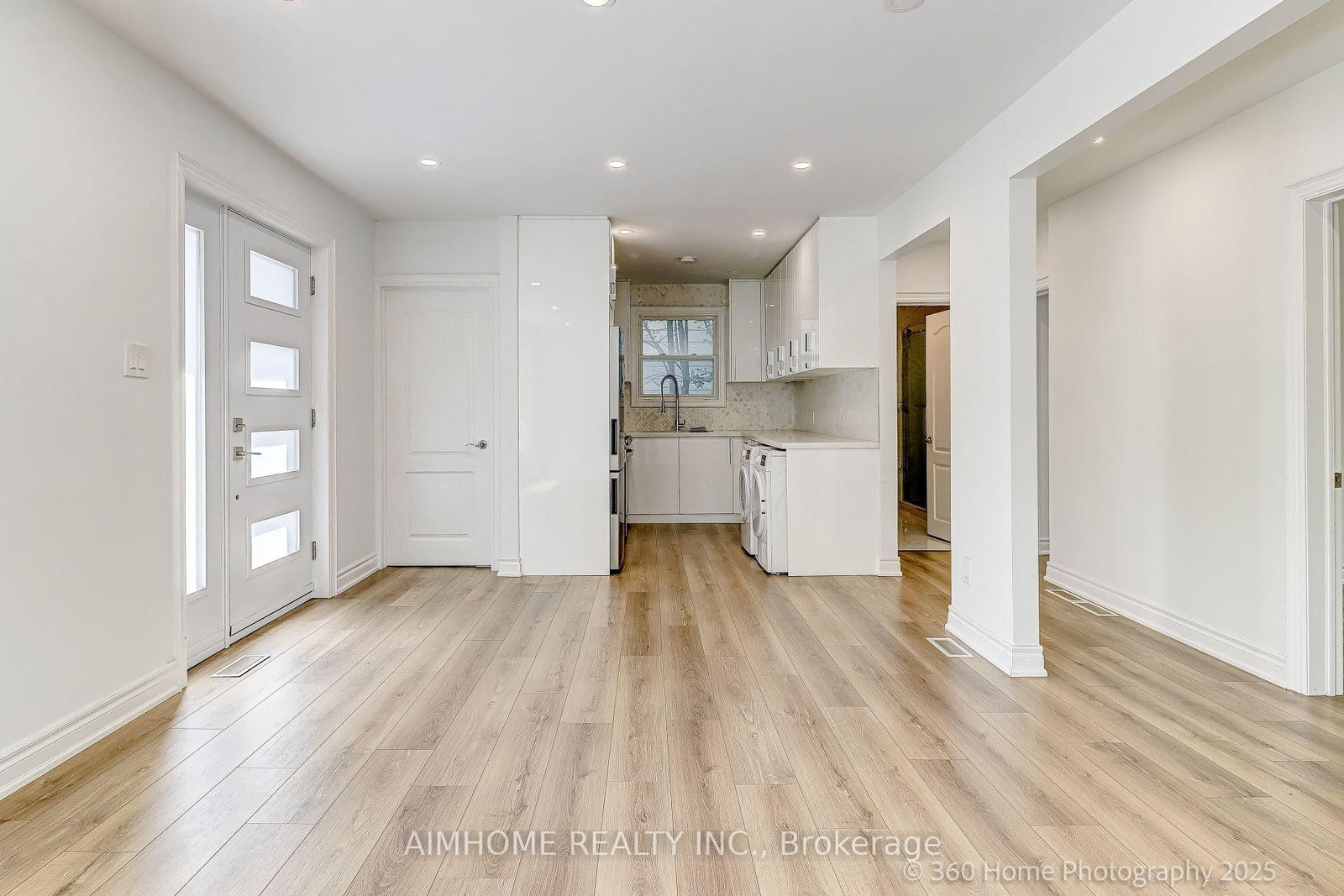 108 Steeles Avenue E • Markham, ON photo 7