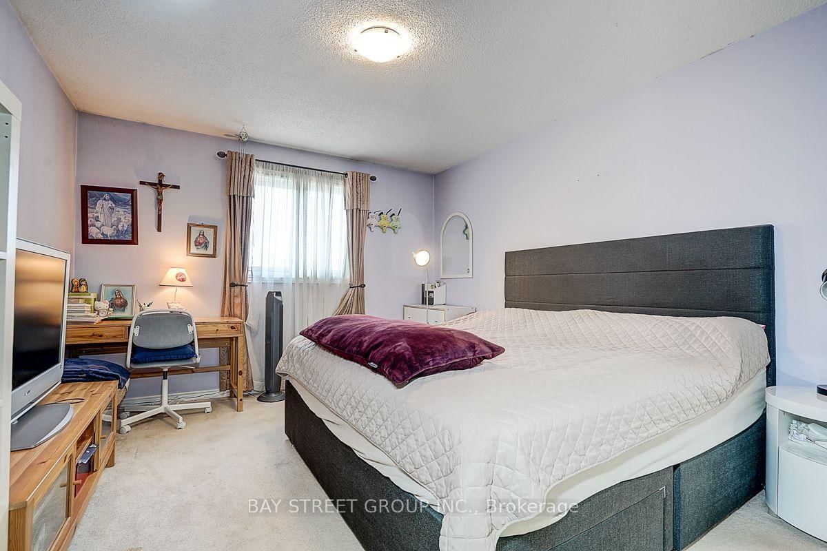 304 Charlton Avenue • Vaughan, ON photo 21