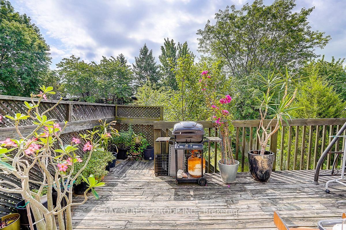 304 Charlton Avenue • Vaughan, ON photo 30