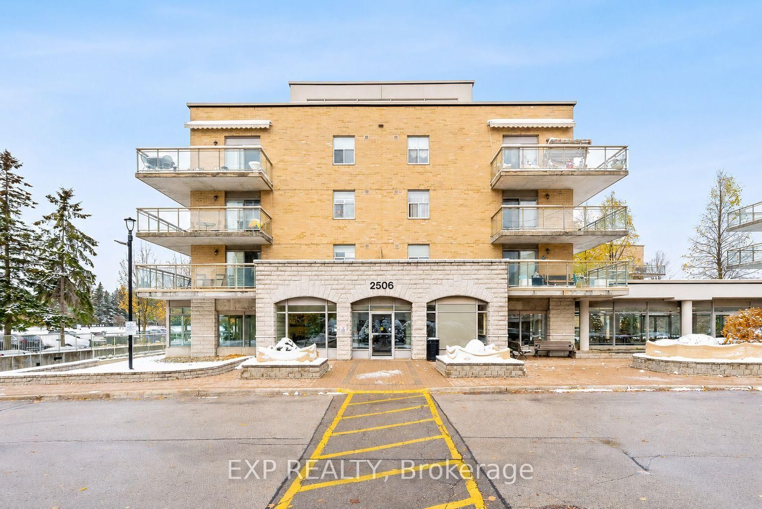 Condo for lease at 210-2506 Rutherford Road, Vaughan, Ontario, L4K 5N4 - Maple - MLS: N13674566