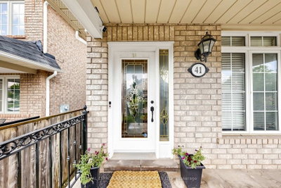 41 Convoy Crescent • Vaughan, ON photo 7