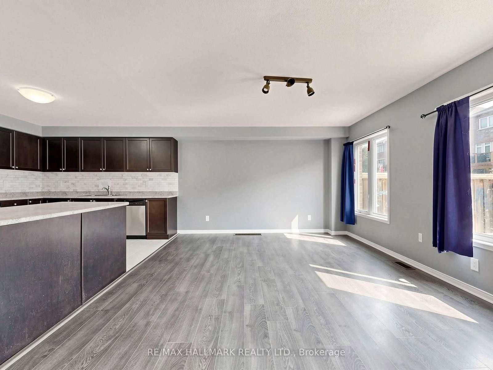17 Hoard Avenue S • New Tecumseth, ON photo 12