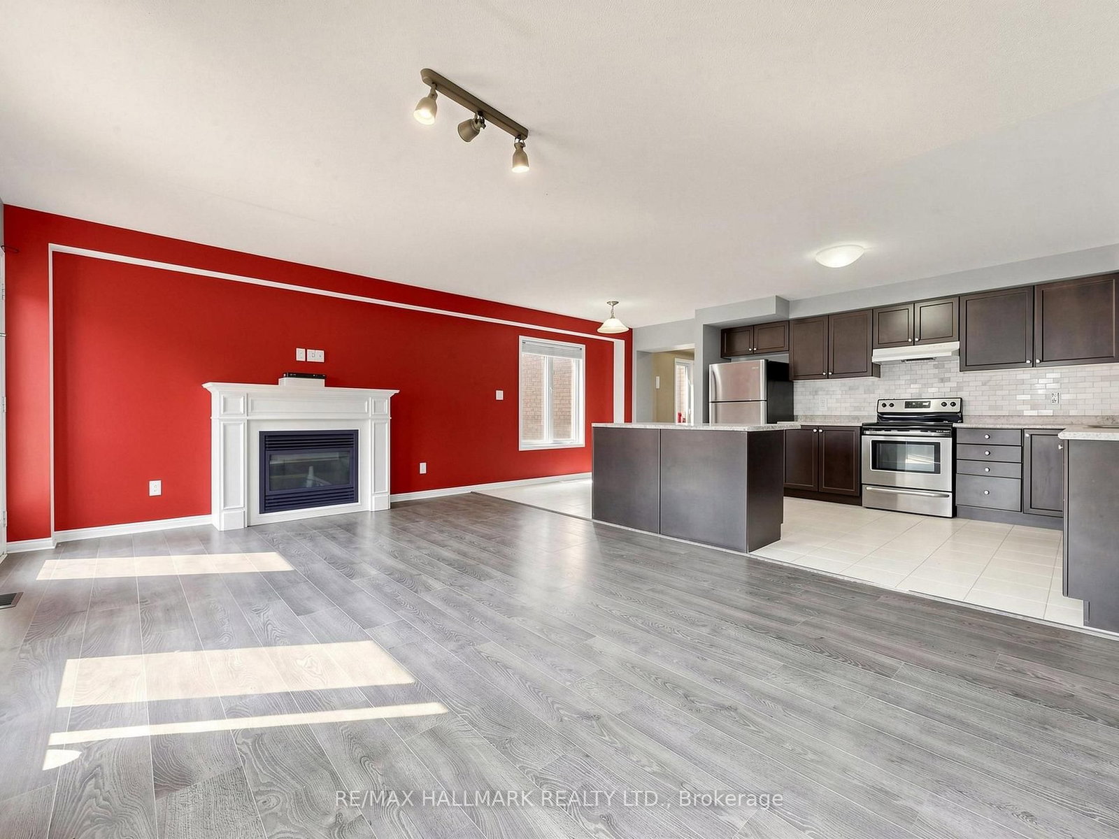 17 Hoard Avenue S • New Tecumseth, ON photo 8