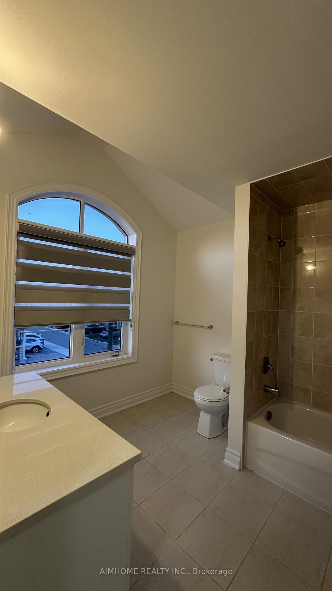 52 Liam Lane • Markham, ON photo 16