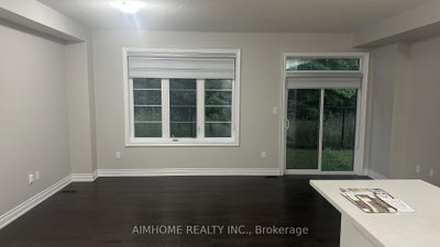 52 Liam Lane • Markham, ON photo 8
