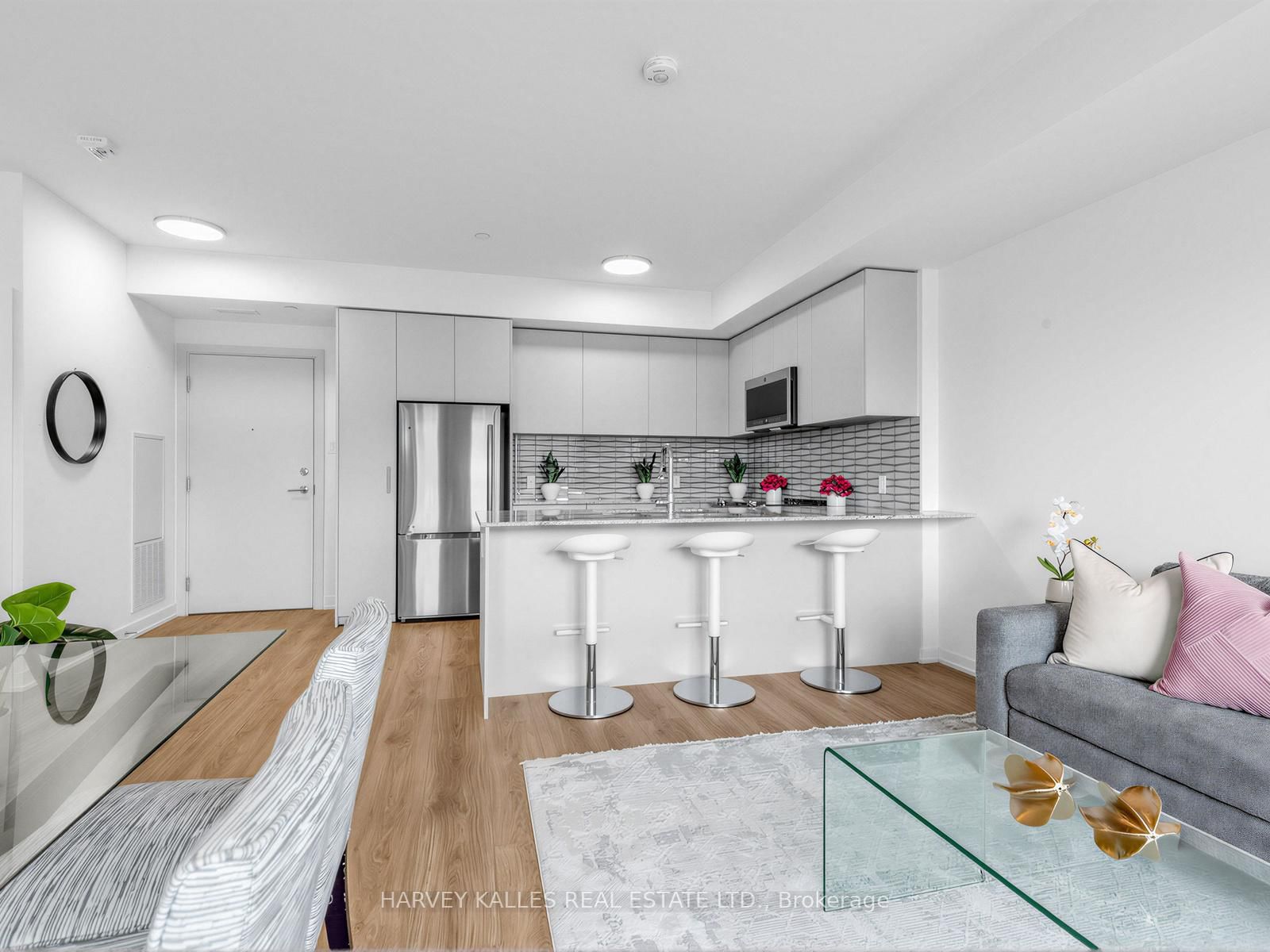 101 Cathedral High Street • #329 • Markham, ON photo 15