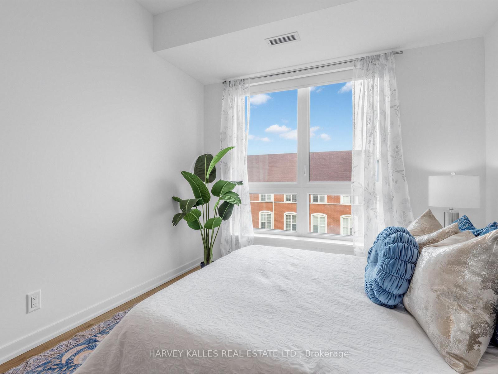 101 Cathedral High Street • #329 • Markham, ON photo 22