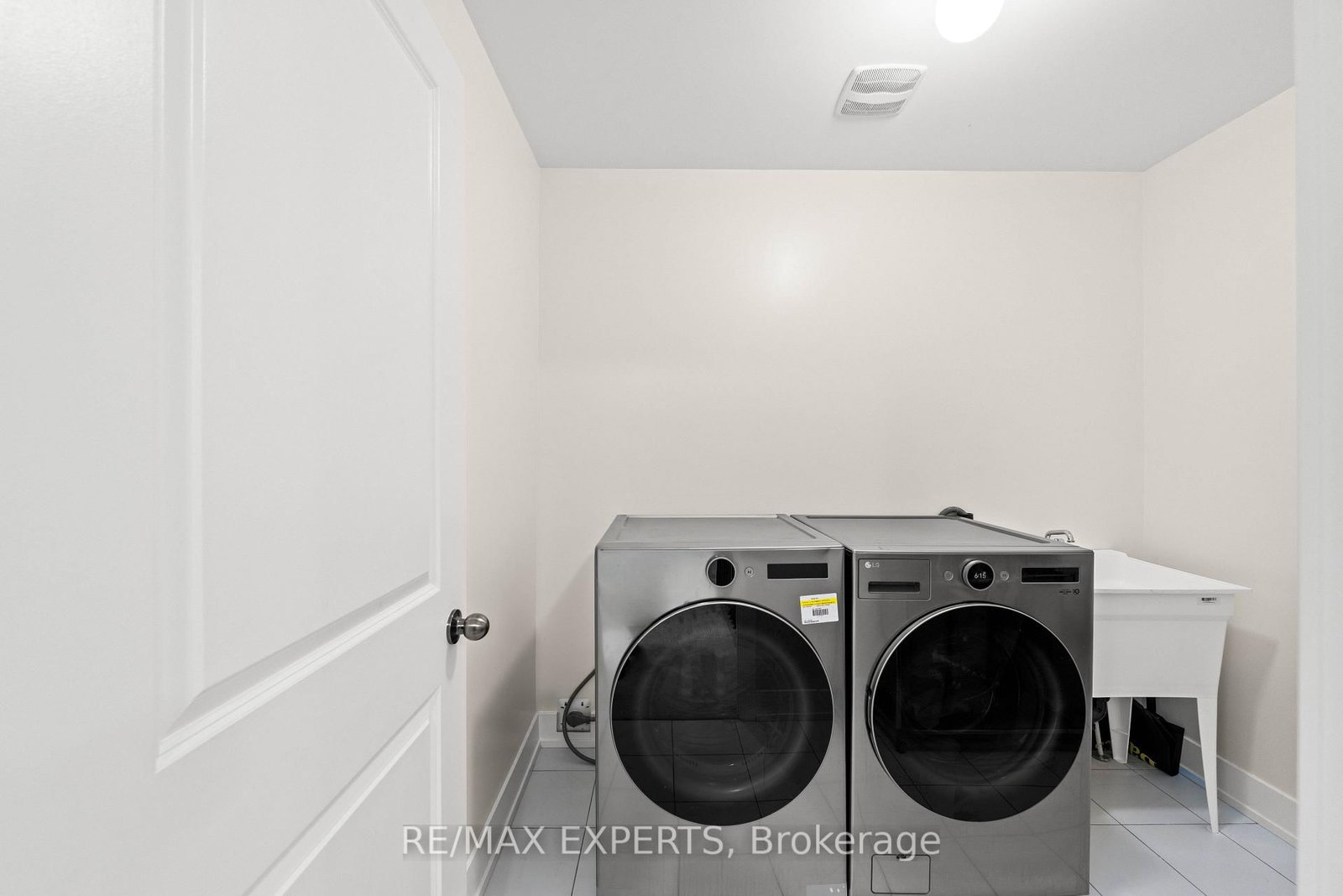 10 Lawrence D. Pridham Avenue • New Tecumseth, ON photo 35