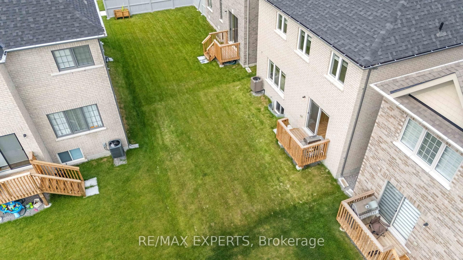 10 Lawrence D. Pridham Avenue • New Tecumseth, ON photo 39