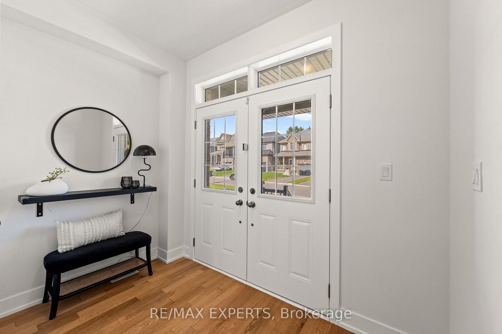 10 Lawrence D. Pridham Avenue • New Tecumseth, ON photo 5