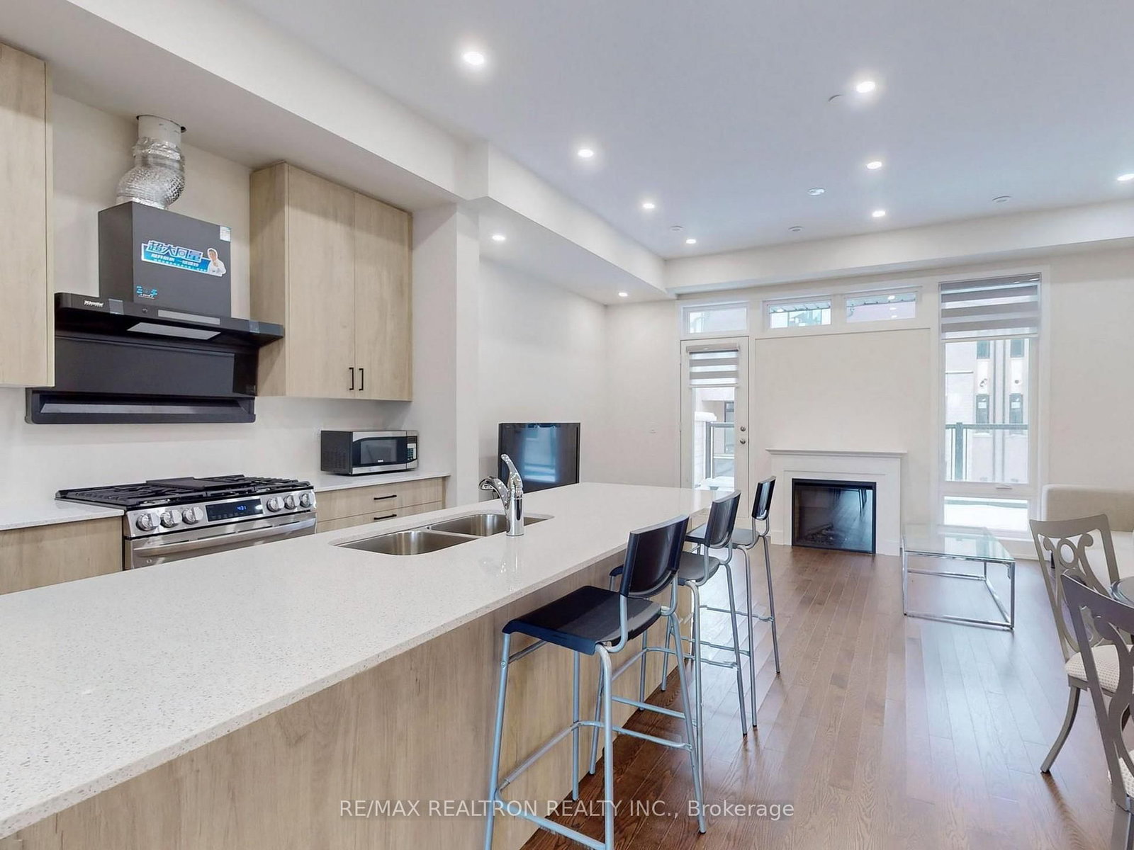 Rm 4 - 45 Credit Lane, Richmond Hill 4