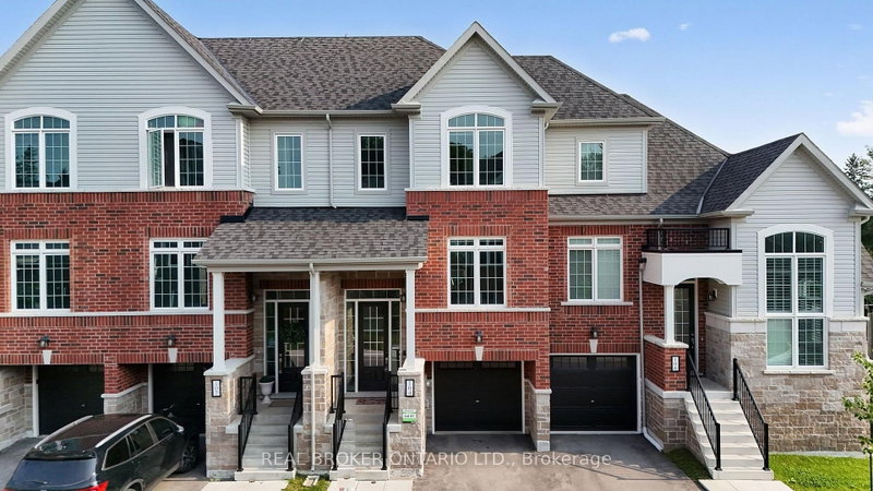 104 Lyall Stokes Circle