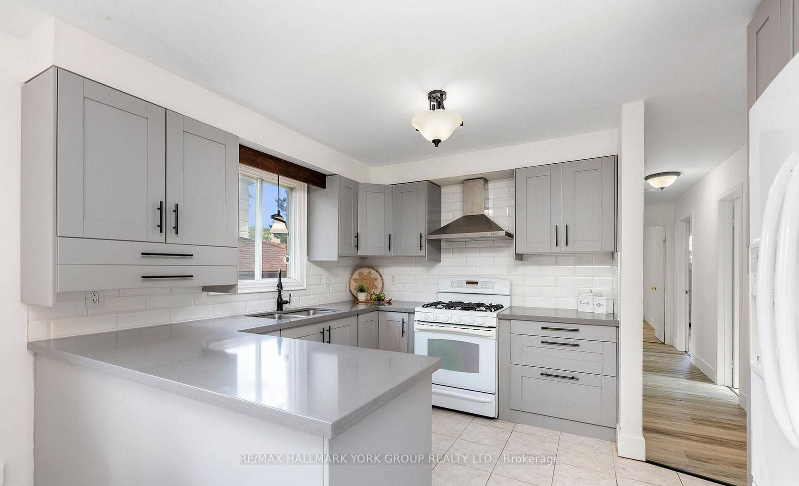 79 Maplegrove Avenue • Bradford West Gwillimbury, ON photo 11