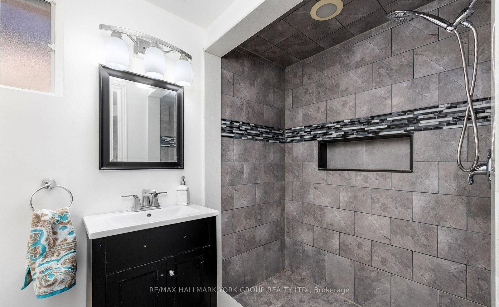 79 Maplegrove Avenue • Bradford West Gwillimbury, ON photo 27