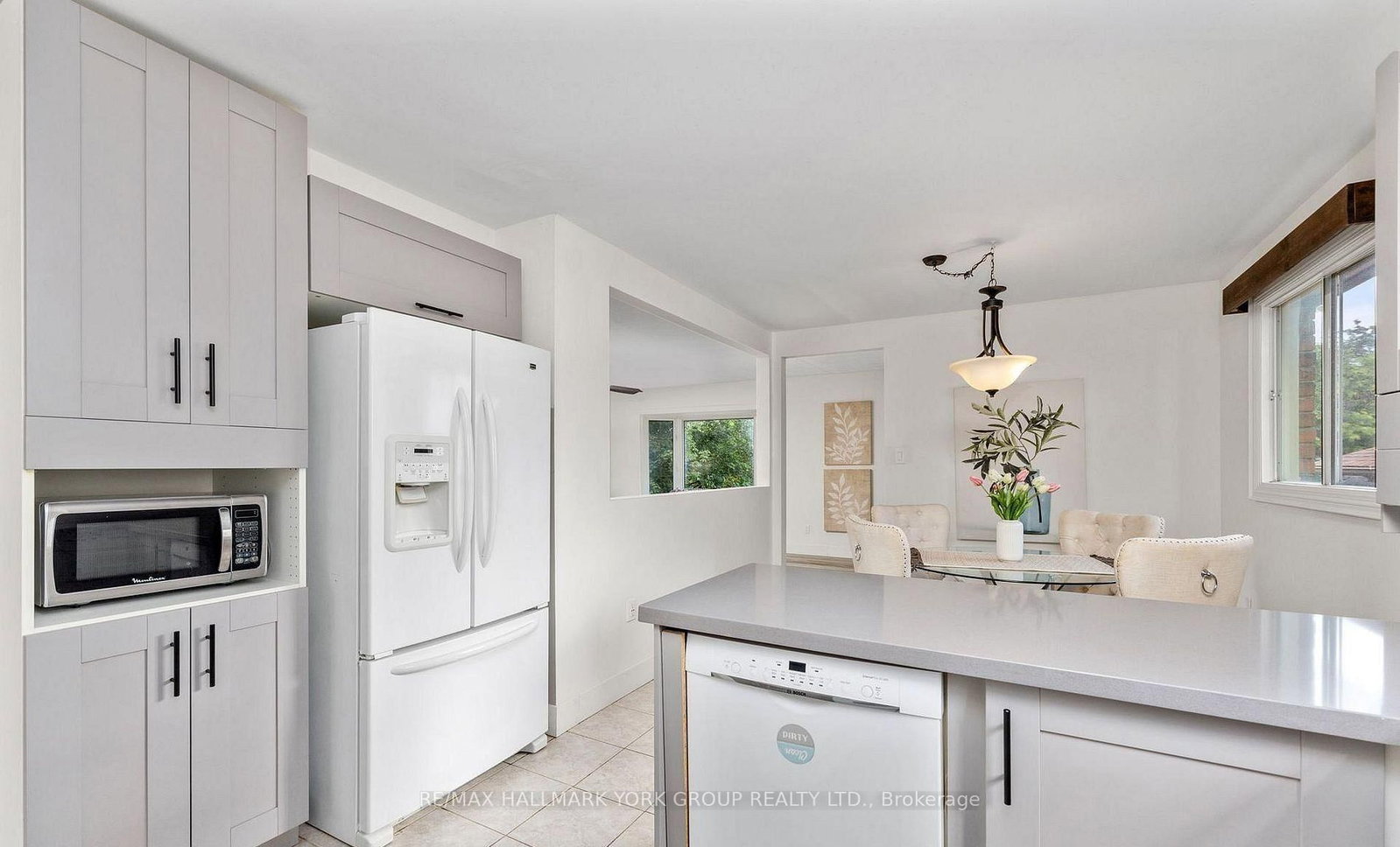 79 Maplegrove Avenue • Bradford West Gwillimbury, ON photo 9