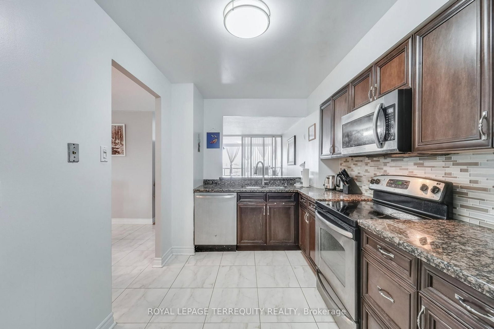 8501 Bayview Avenue • #1107 • Richmond Hill, ON photo 18