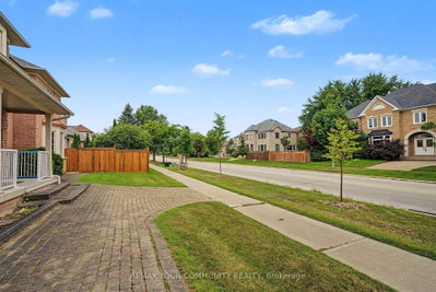 20 Fern Avenue • Richmond Hill, ON photo 6