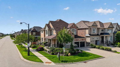 59 Venkata Drive • Vaughan, ON photo 2