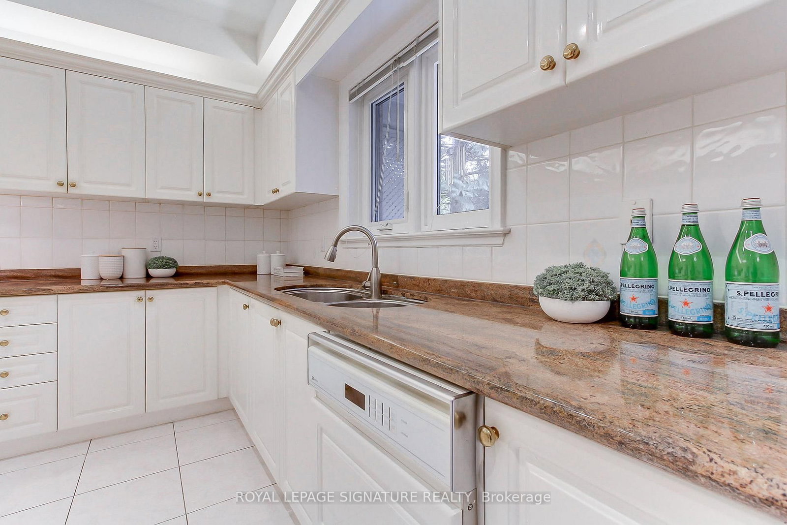 70 Graydon Crescent • Richmond Hill, ON photo 13