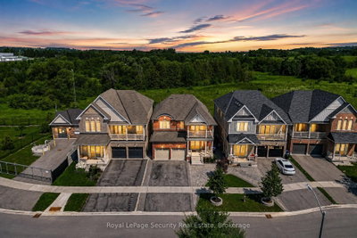 77 Pierce Place • New Tecumseth, ON photo 2