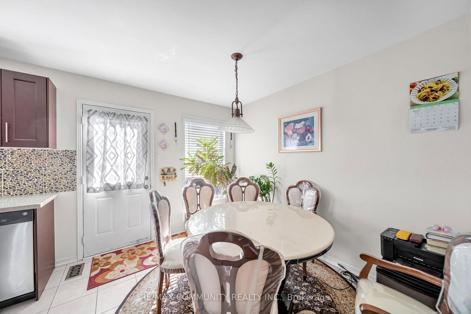 220 Lageer Drive • Whitchurch-Stouffville, ON photo 12