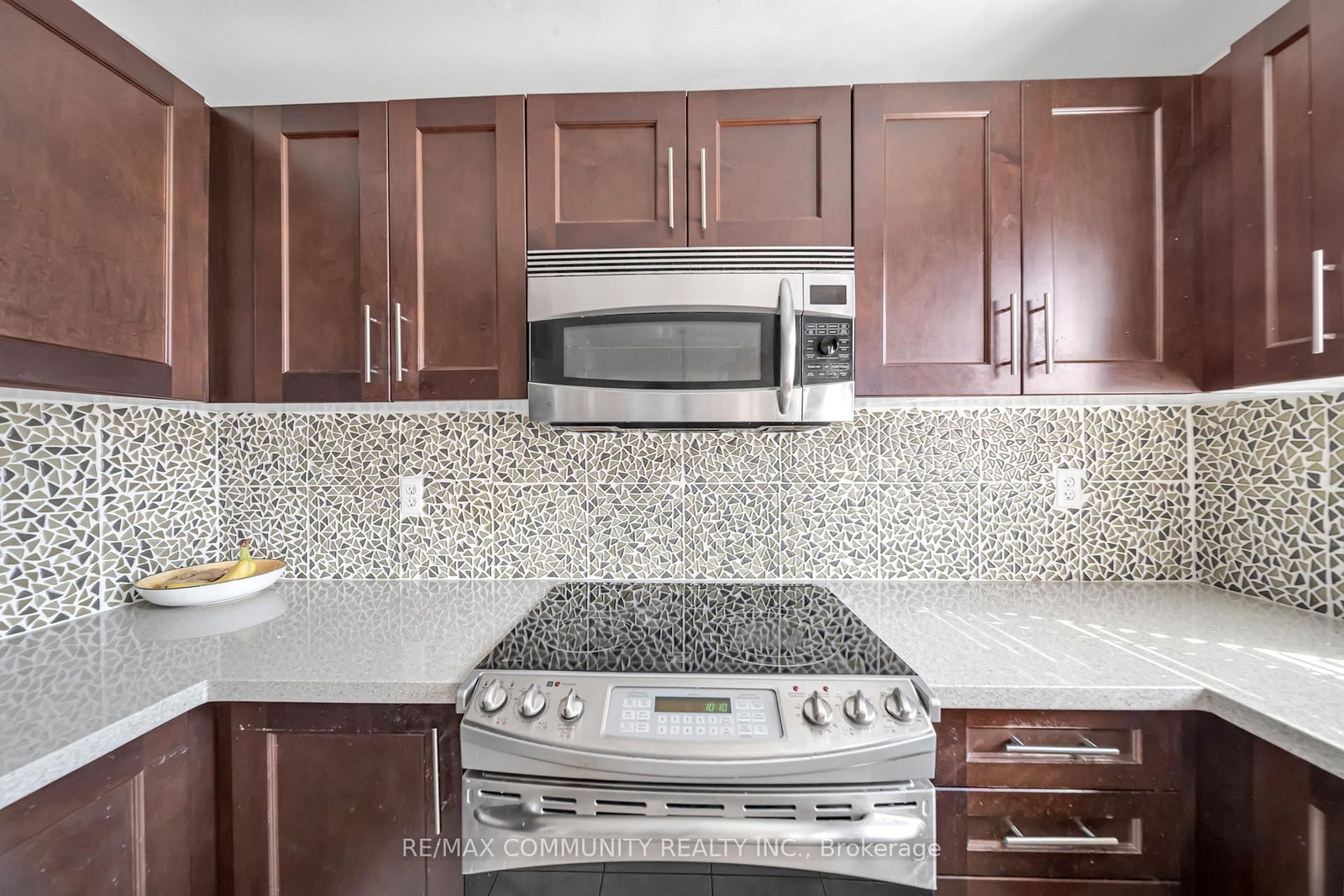 220 Lageer Drive • Whitchurch-Stouffville, ON photo 15