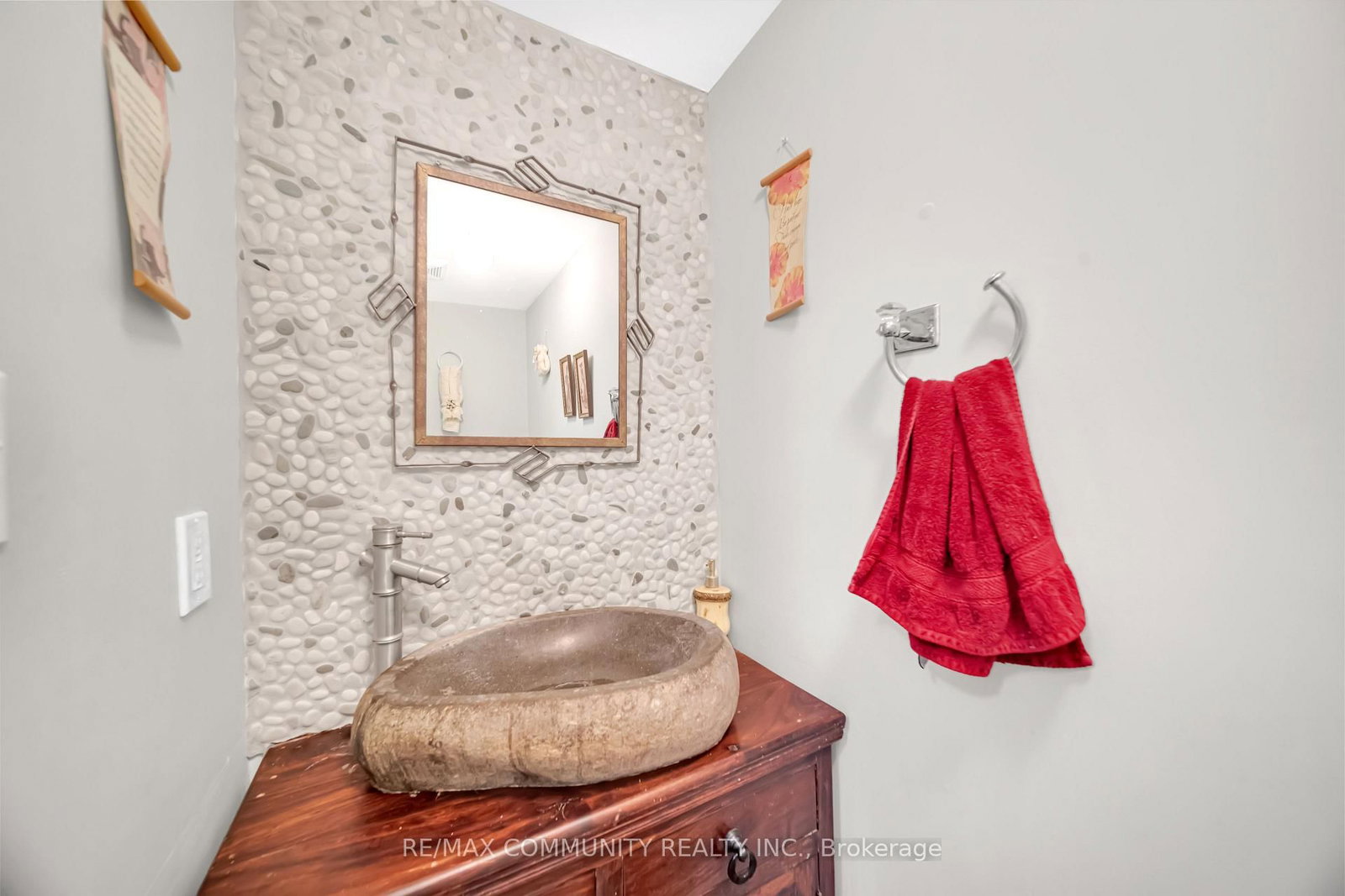220 Lageer Drive • Whitchurch-Stouffville, ON photo 17