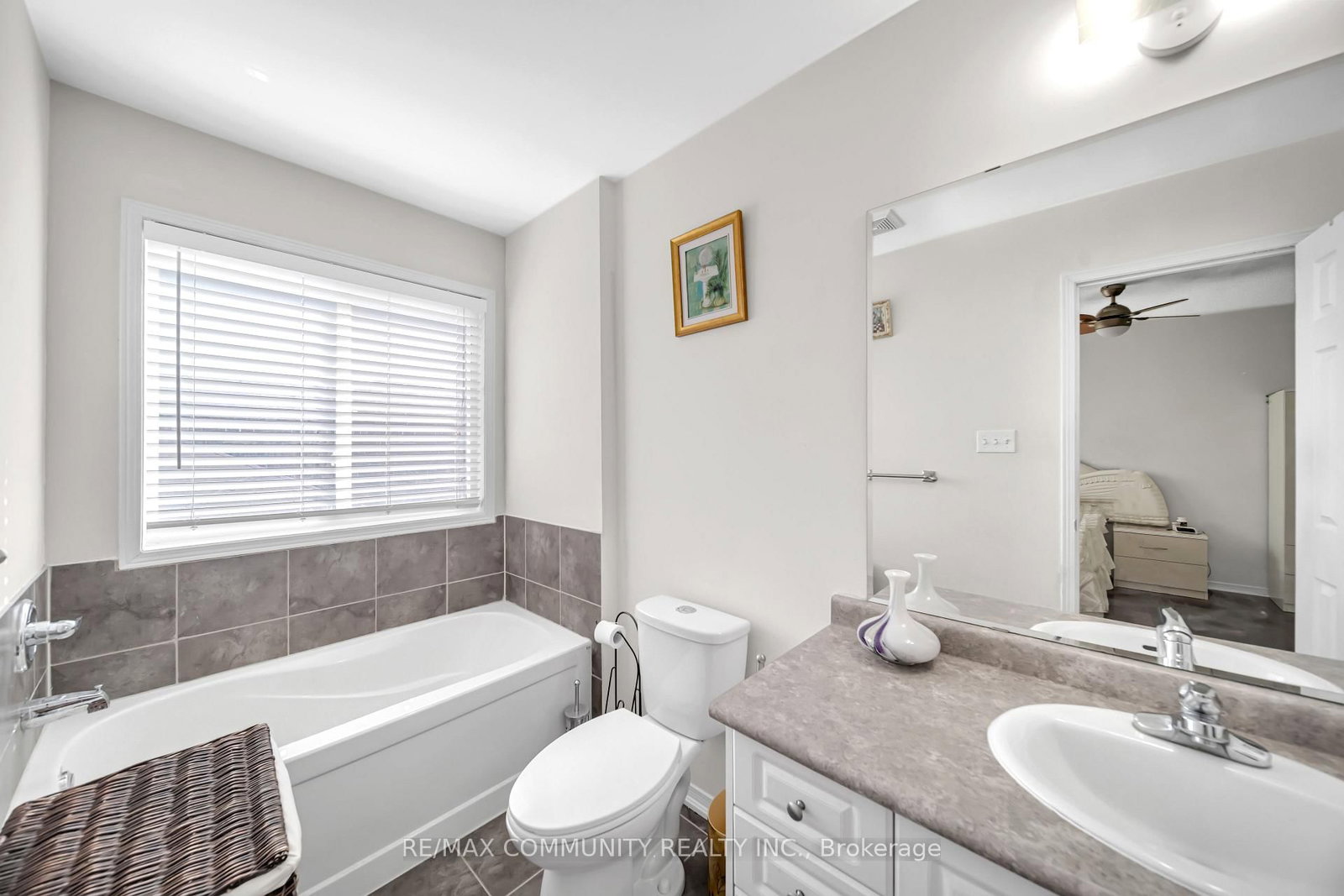 220 Lageer Drive • Whitchurch-Stouffville, ON photo 21