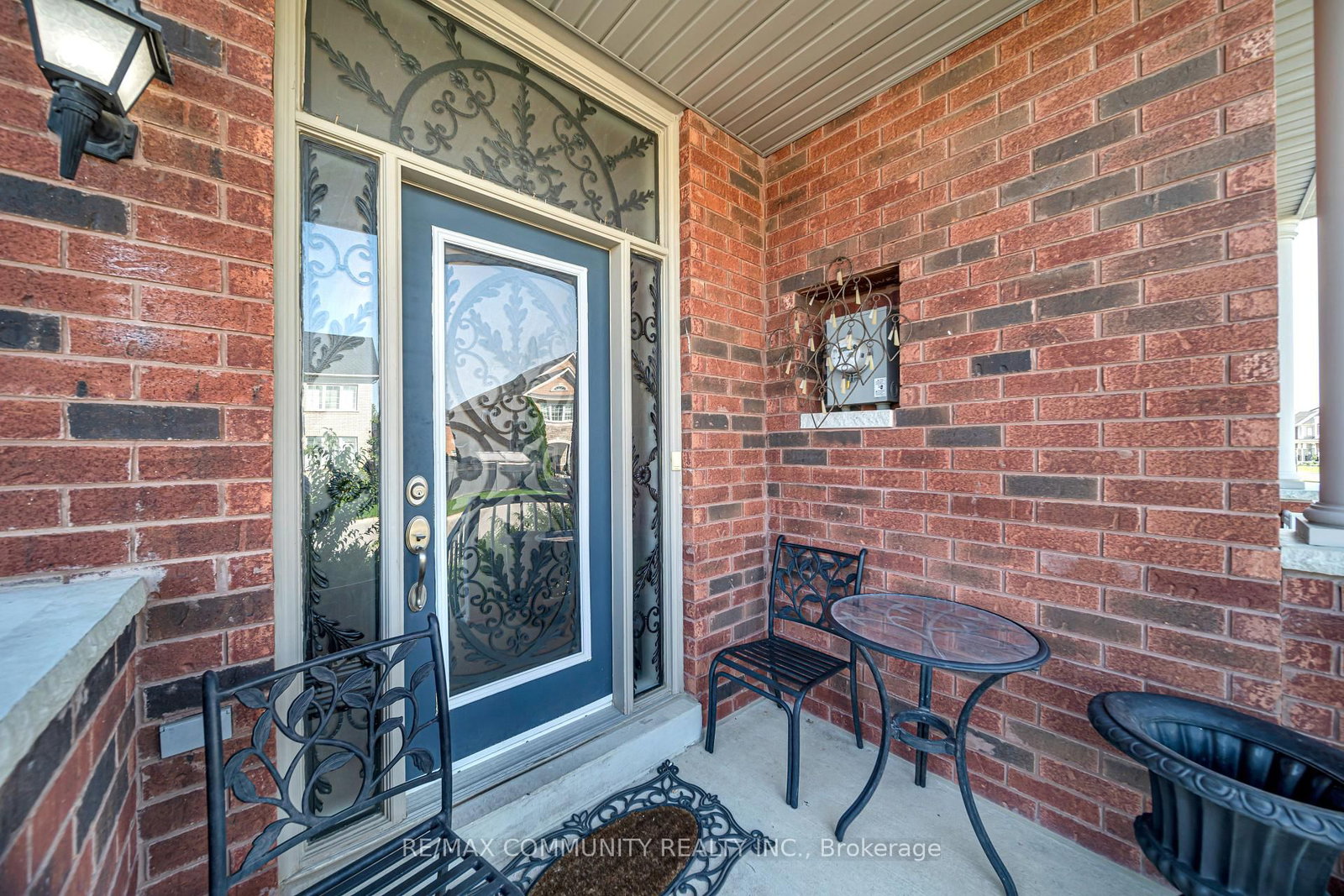 220 Lageer Drive • Whitchurch-Stouffville, ON photo 5