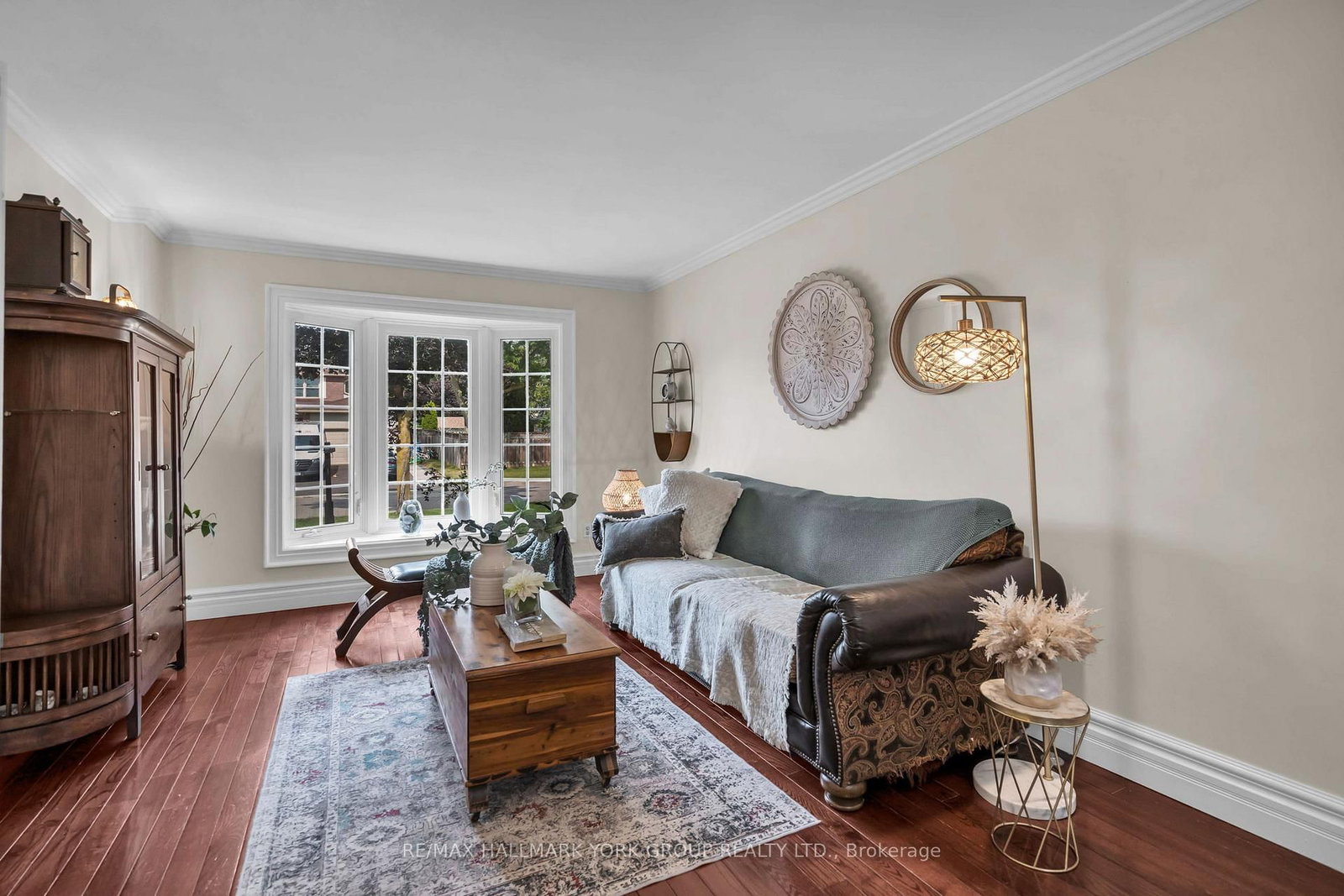 606 Haines Road • Newmarket, ON photo 8