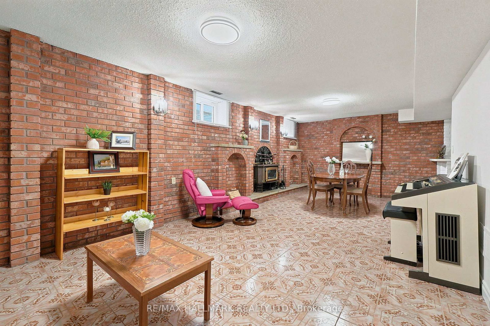 76 Francis Street • Vaughan, ON photo 37