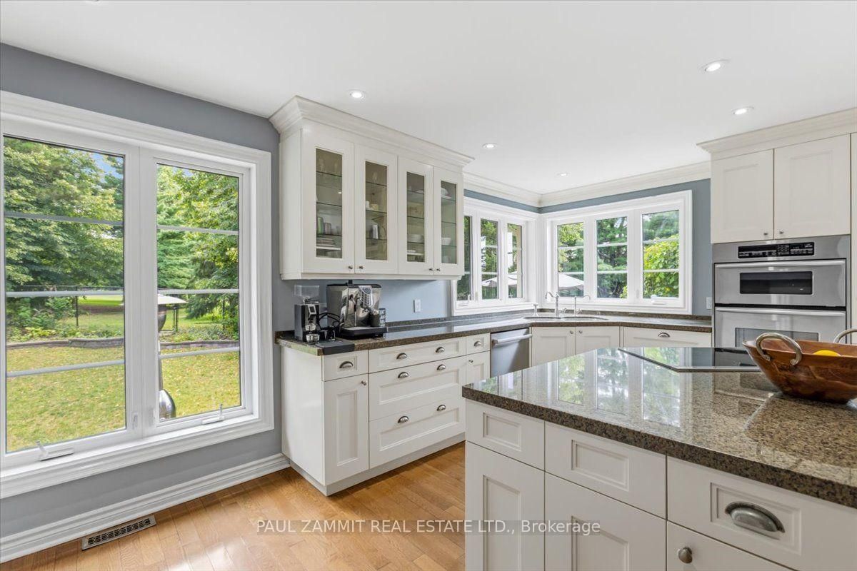 21 Kings Inn Trail • Markham, ON photo 11