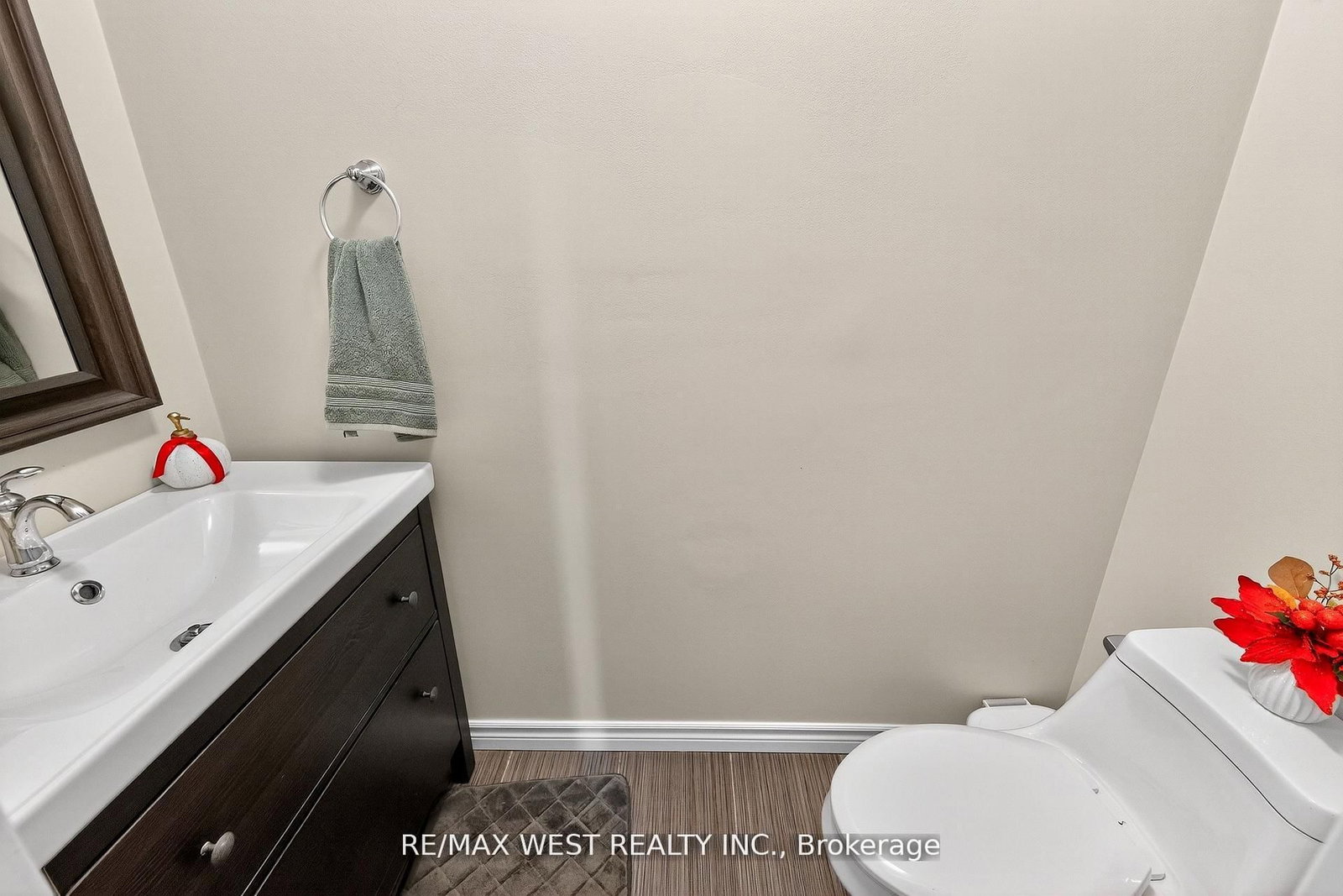 100 Kerr Boulevard • New Tecumseth, ON photo 20