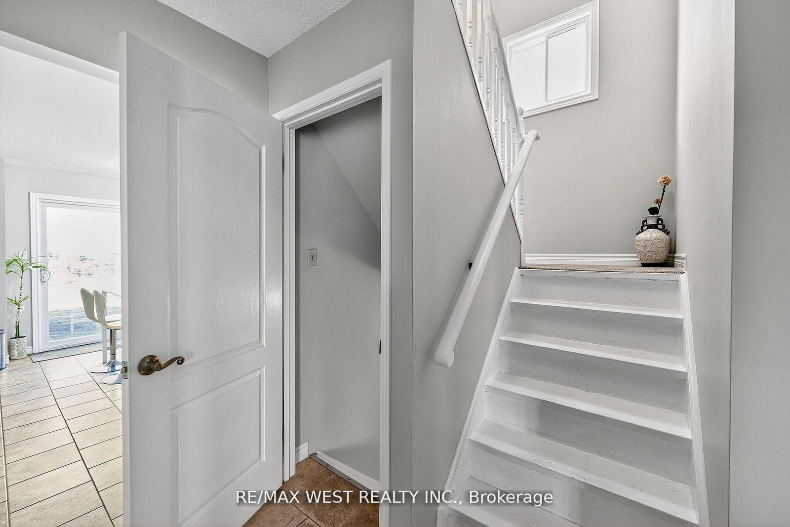 100 Kerr Boulevard • New Tecumseth, ON photo 21