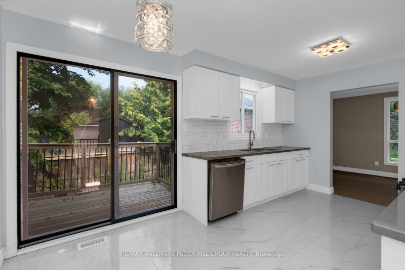 890 Nantyr Drive