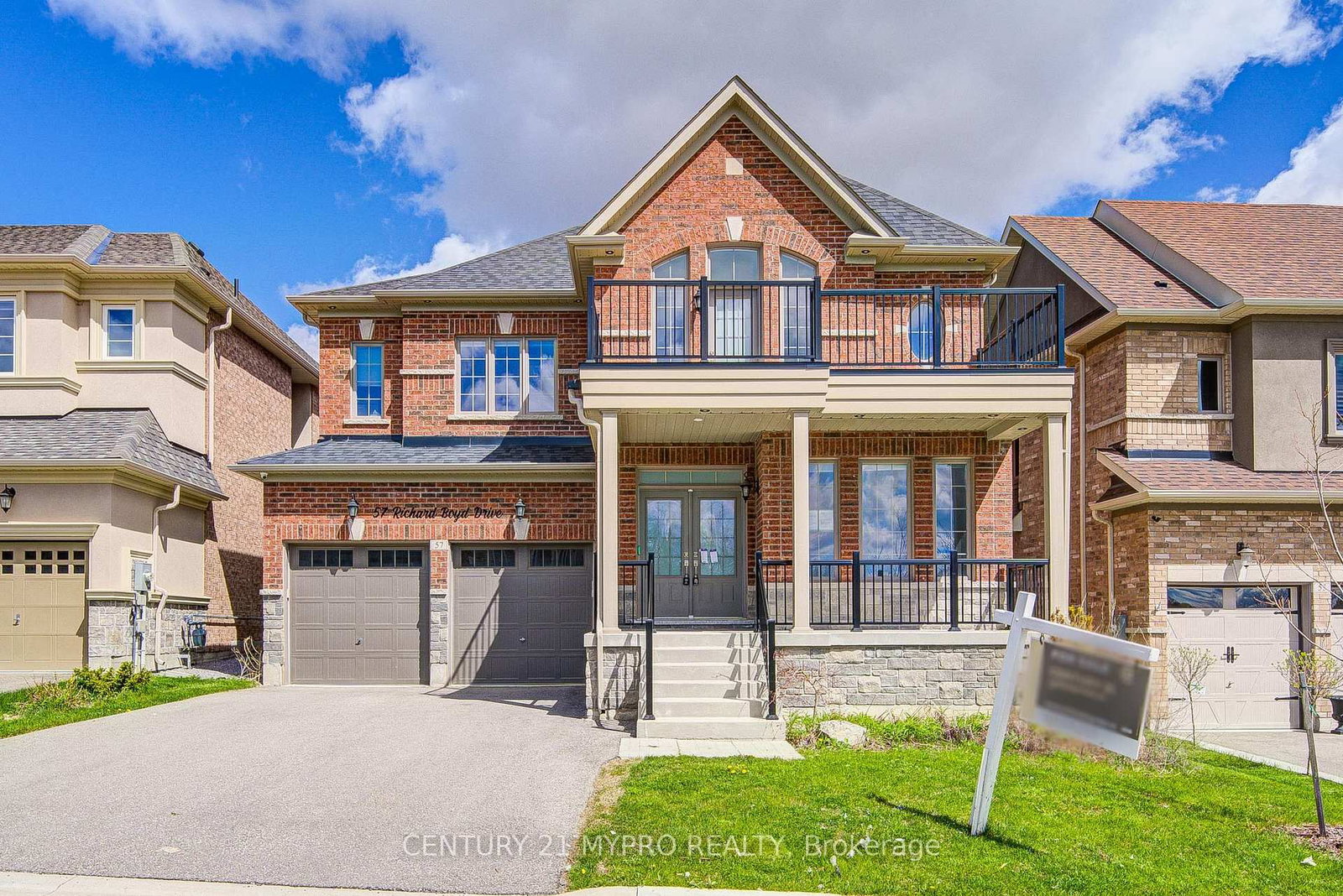 57 Richard Boyd Drive • East Gwillimbury, ON photo 1