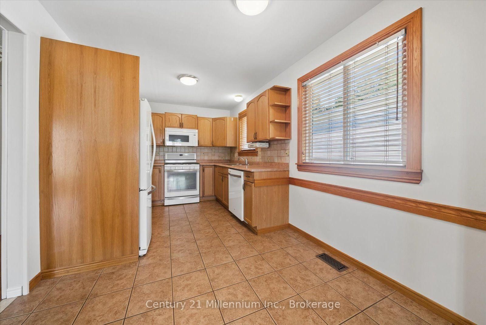 2293 Webb Street • Innisfil, ON photo 12