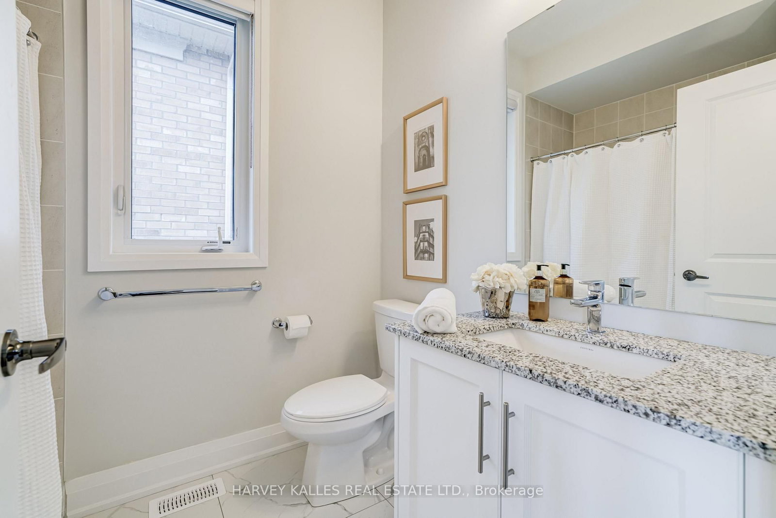 6 Dennis Reed Court • Aurora, ON photo 35
