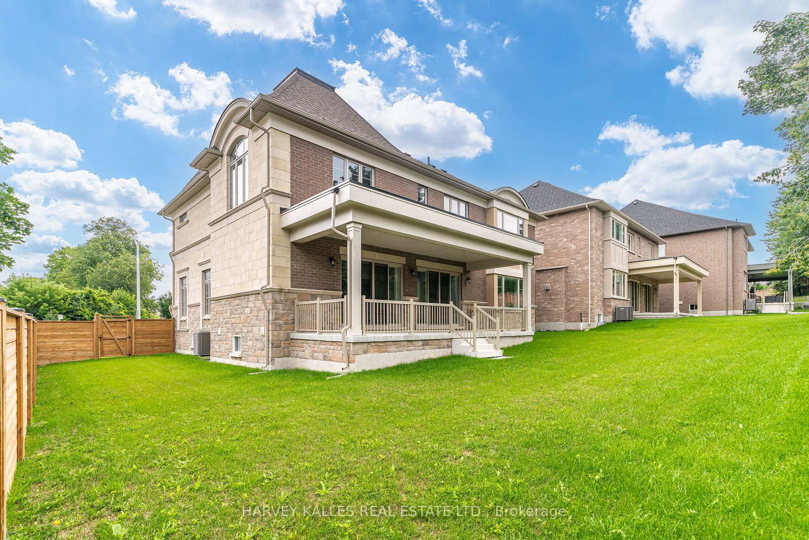 6 Dennis Reed Court • Aurora, ON photo 40