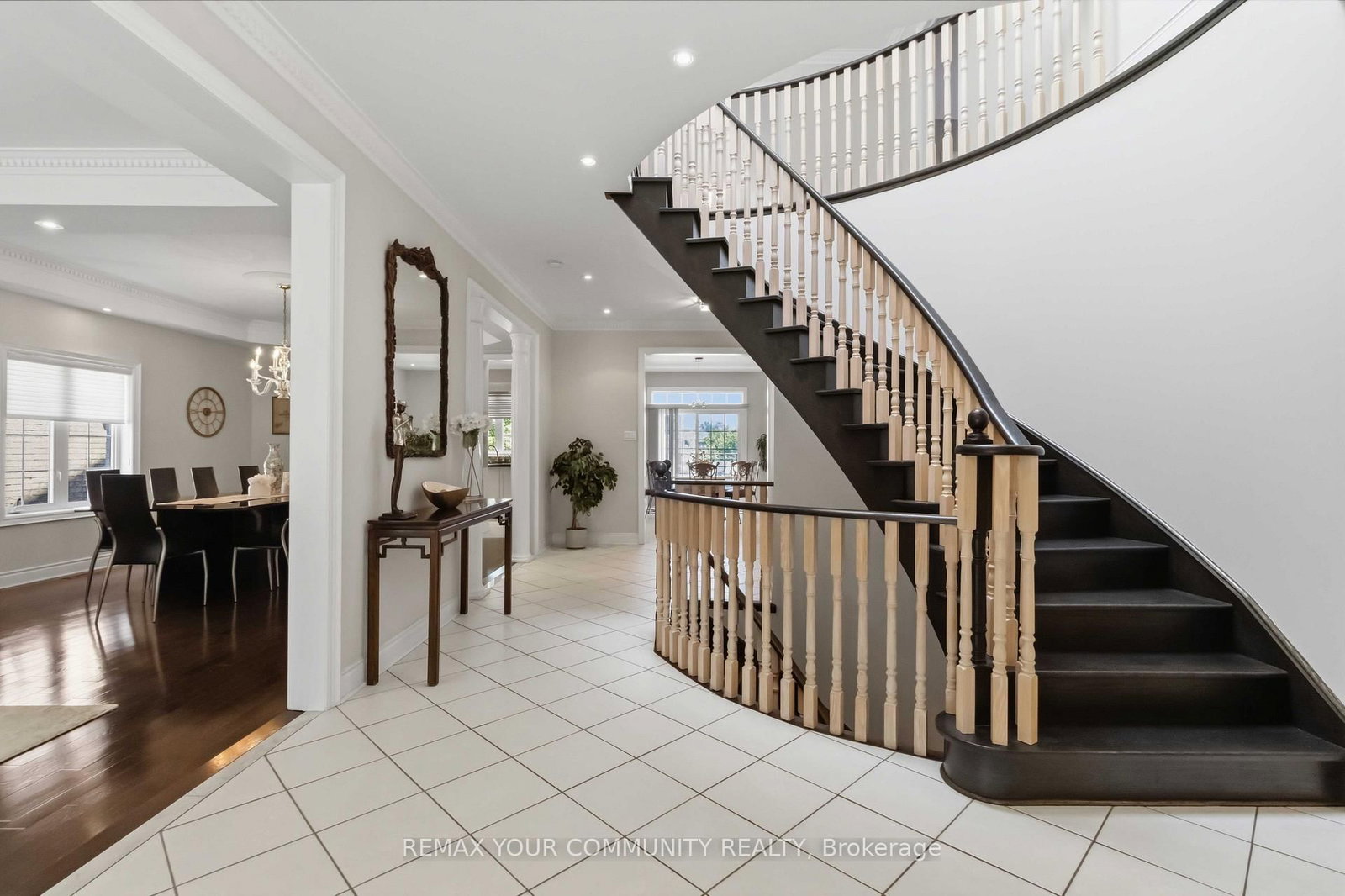 171 Langtry Place • Vaughan, ON photo 4