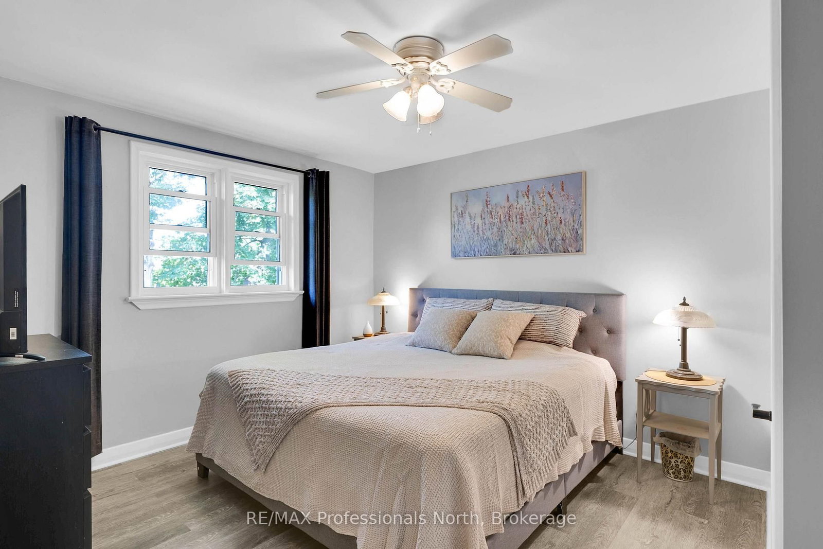 63 The Queensway N • Georgina, ON photo 22