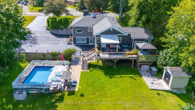 63 The Queensway N • Georgina, ON photo 4