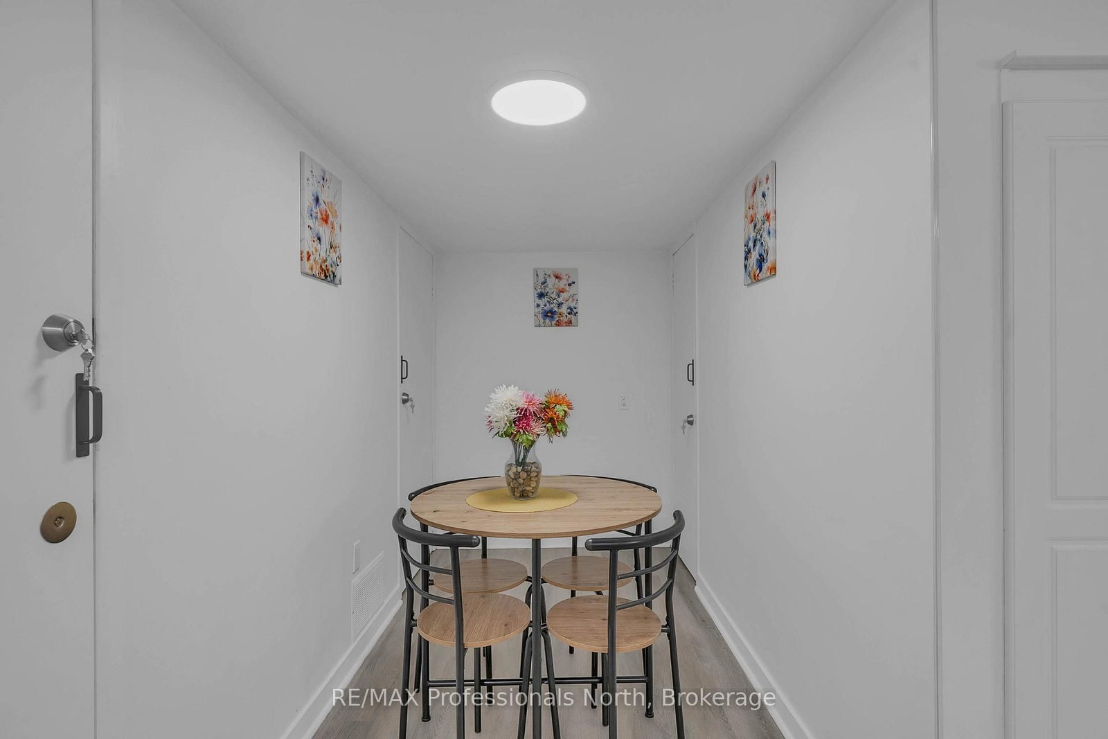 63 The Queensway N • Georgina, ON photo 42